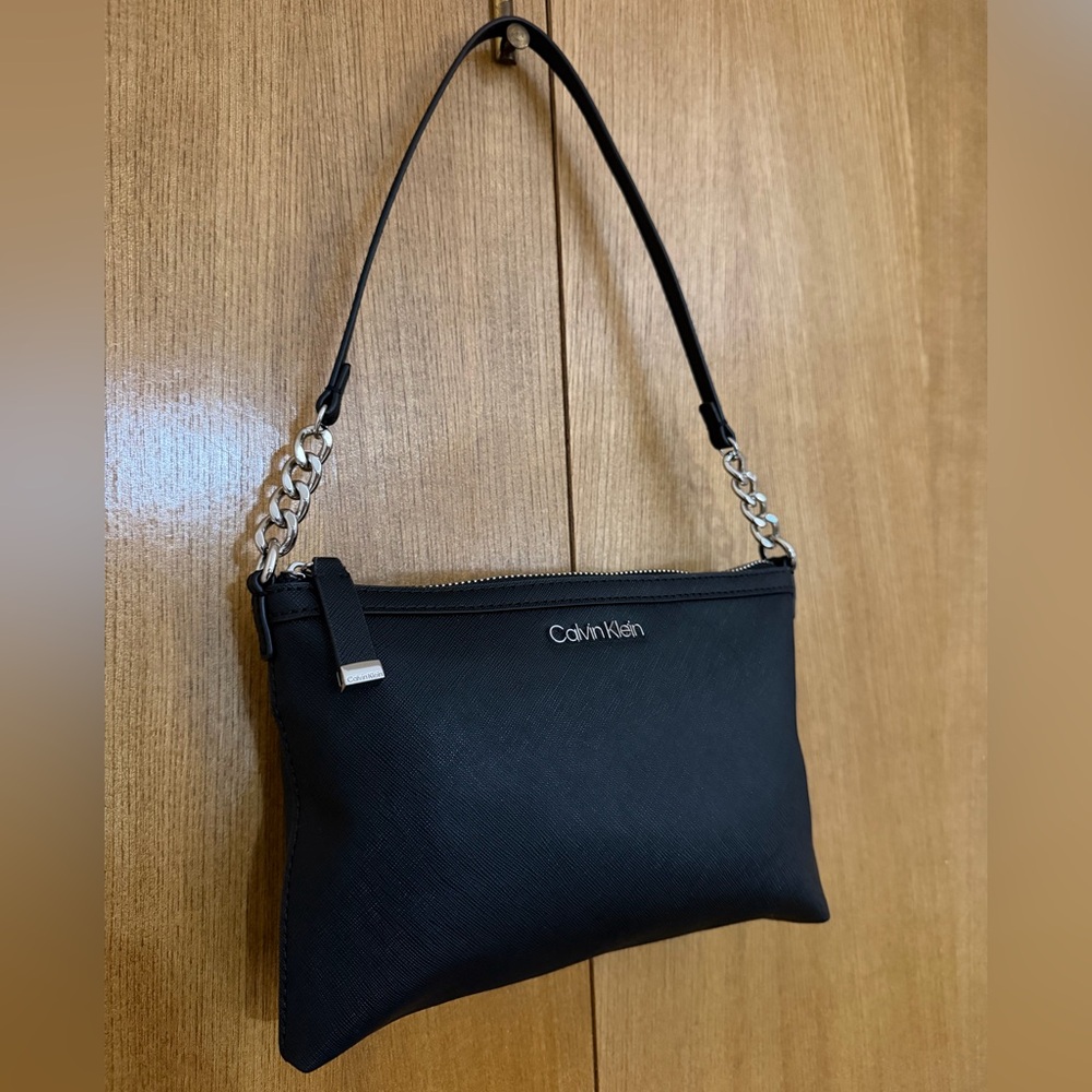 Calvin Klein Black Saffiano Shoulder Bag w/ Chain Strap - Picture 12 of 14